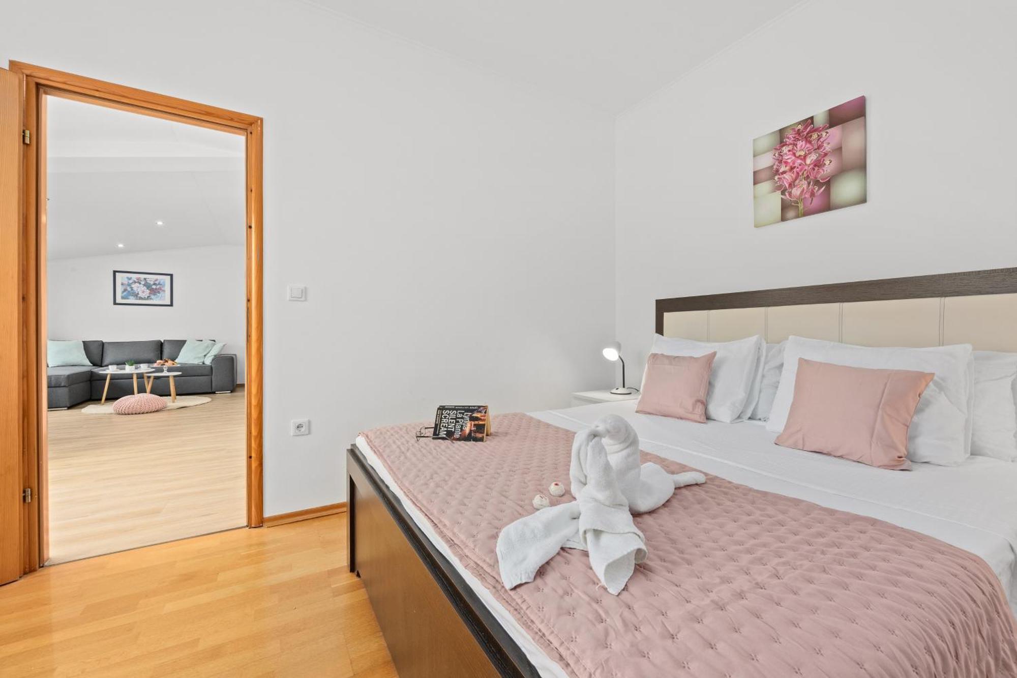 Apartments Gajic Fazana Bagian luar foto
